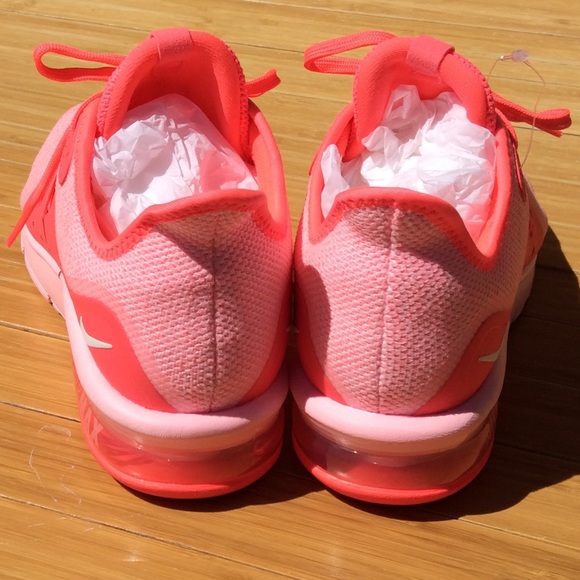 NIKE Women’s Air Max Sequent 3 Running Shoes 10 - Picture 4 of 8